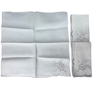 Vintage Beige Ecru Linen Napkins Embroidered Flowers